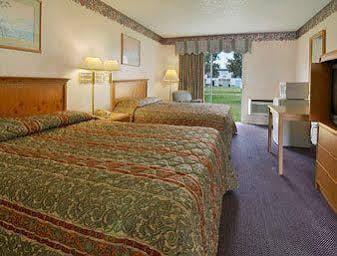 Executive Inn And Suites Ваксахачи Экстерьер фото